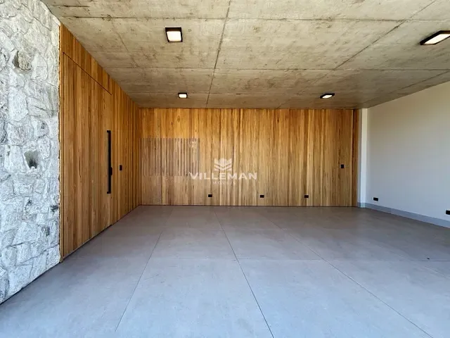 Casa com 375m² 3 quartos e 5 banheiros, à venda, no bairro Jardim Paraíso em Maringá