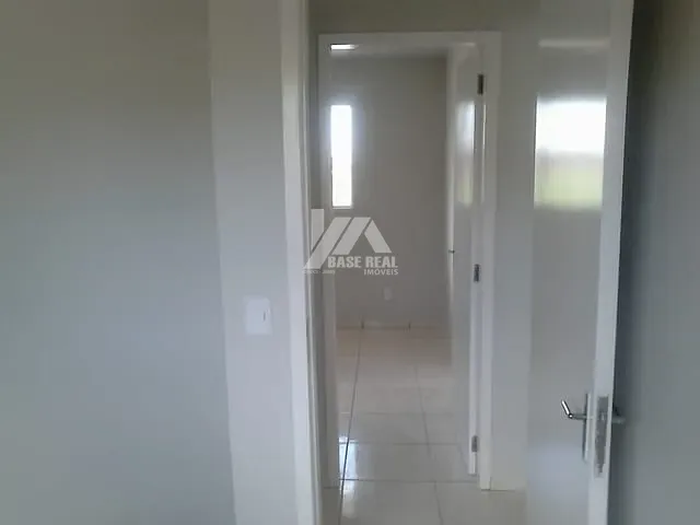 Casa com 191m² 2 quartos e 1 banheiro, à venda, no bairro Cara-Cara em Ponta Grossa