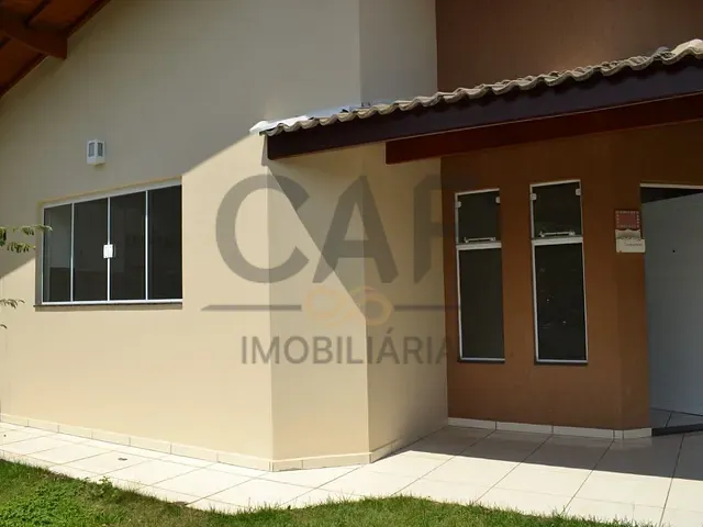 Casa com 406m² 2 quartos e 2 banheiros, à venda, no bairro Residencial Nova Holanda em Holambra