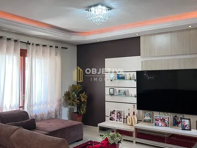 Casa 3 quartos e 3 banheiros, à venda, no bairro Petrópolis em Novo Hamburgo
