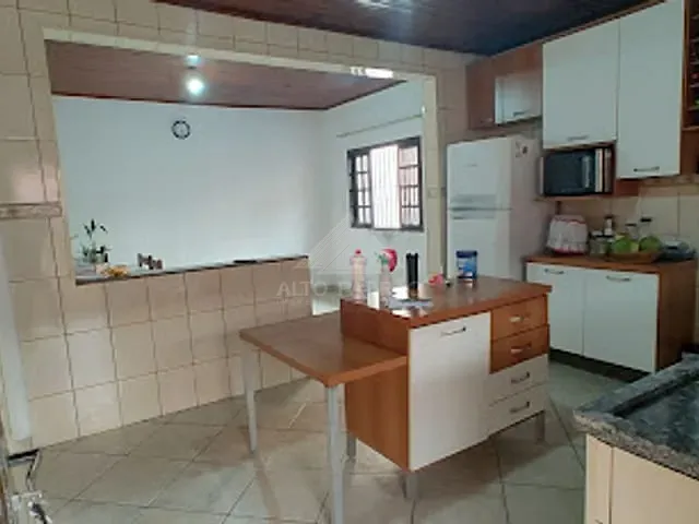 Casa com 250m² 3 quartos e 1 banheiro, à venda, no bairro Jardim Zaira em Mauá