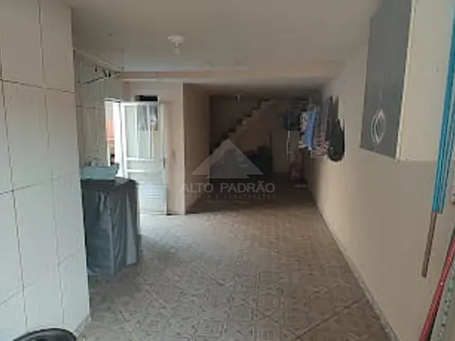 Casa com 250m² 3 quartos e 1 banheiro, à venda, no bairro Jardim Zaira em Mauá