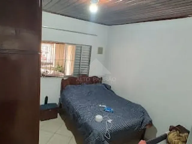 Casa com 250m² 3 quartos e 1 banheiro, à venda, no bairro Jardim Zaira em Mauá