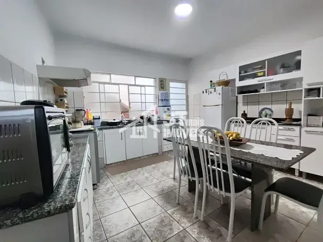 Casa com 129m² 2 quartos e 1 banheiro, à venda, no bairro Centro em Andradas