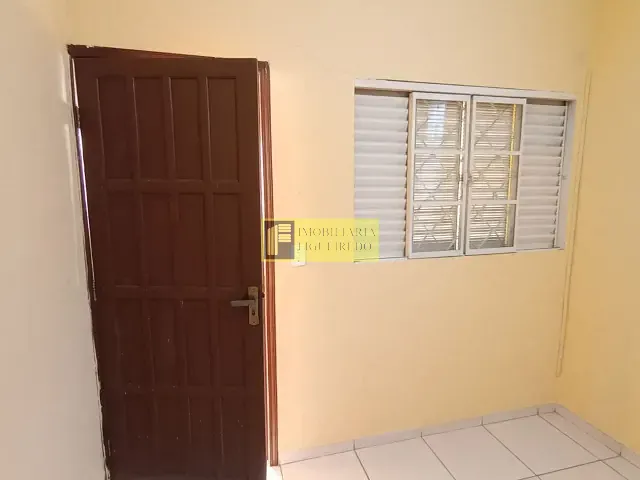 Casa 2 quartos e 1 banheiro, para alugar, no bairro Vila Anchieta em São José do Rio Preto