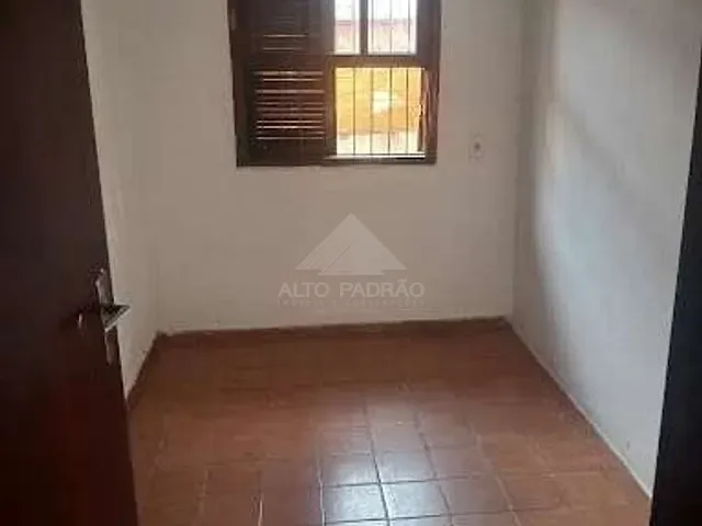 Casa com 300m² 3 quartos e 3 banheiros, à venda, no bairro Jardim Zaira em Mauá