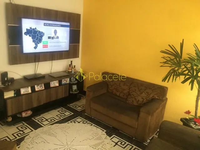 Casa com 250m² 4 quartos e 1 banheiro, à venda, no bairro Parque Santo Antônio em Taubaté