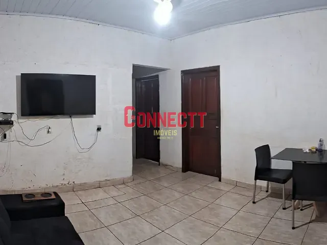 Casa com 200m² 2 quartos e 2 banheiros, à venda, no bairro Ipiranga em Ribeirão Preto