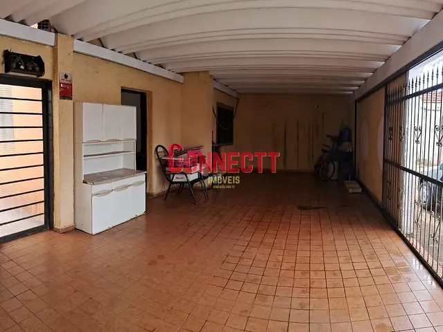 Casa com 200m² 2 quartos e 2 banheiros, à venda, no bairro Ipiranga em Ribeirão Preto