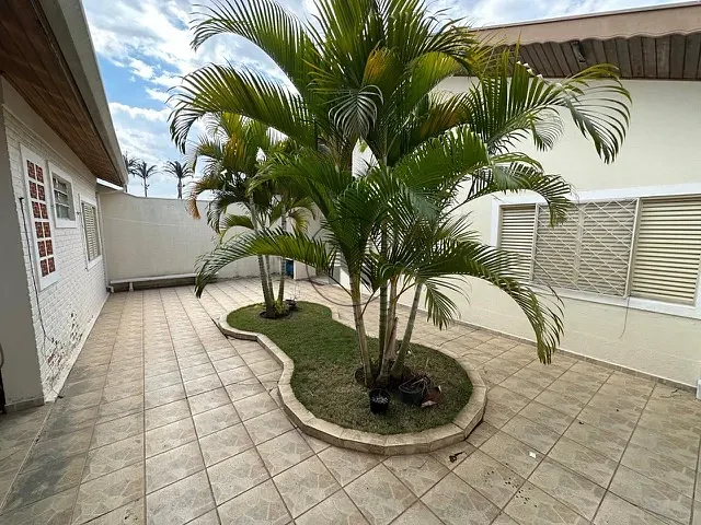 Casa 3 quartos e 2 banheiros, à venda, no bairro Jardim Independência em Taubaté