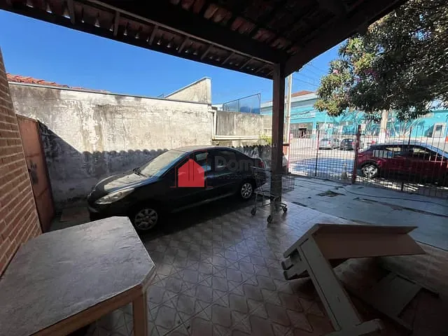 Casa com 300m² 3 quartos e 2 banheiros, à venda, no bairro Vila Bourghese em Pindamonhangaba