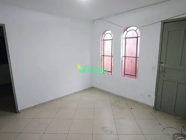 Casa 4 quartos e 2 banheiros, à venda, no bairro Vila Figueira em Suzano