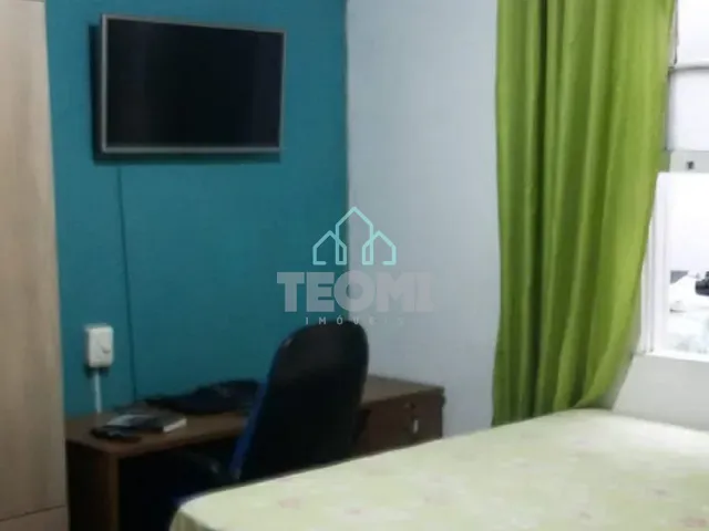 Casa com 400m² 4 quartos e 1 banheiro, à venda, no bairro Estiva em Taubaté