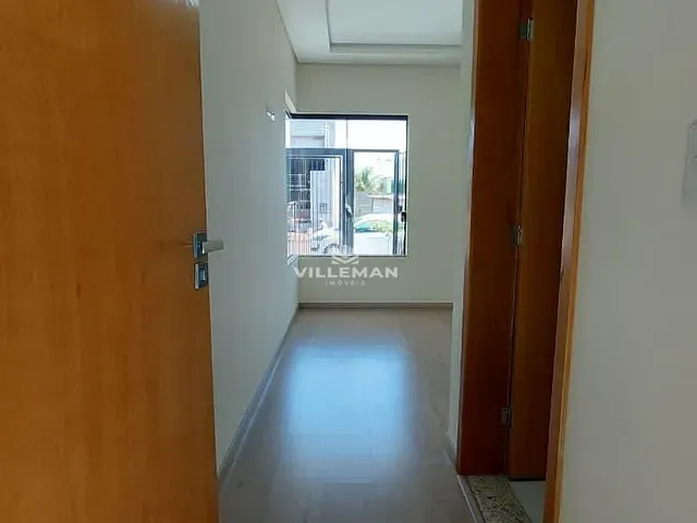 Casa com 150m² 3 quartos e 3 banheiros, à venda, no bairro Parque Lagoa Dourada em Maringá