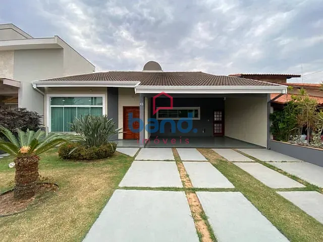 Casa 3 quartos e 3 banheiros, à venda, no bairro Parque Residencial Rafael Alcalá em Porto Feliz