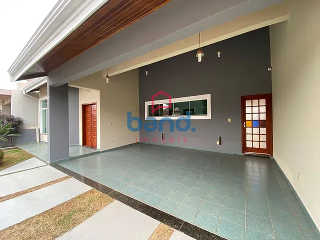Casa 3 quartos e 3 banheiros, à venda, no bairro Parque Residencial Rafael Alcalá em Porto Feliz