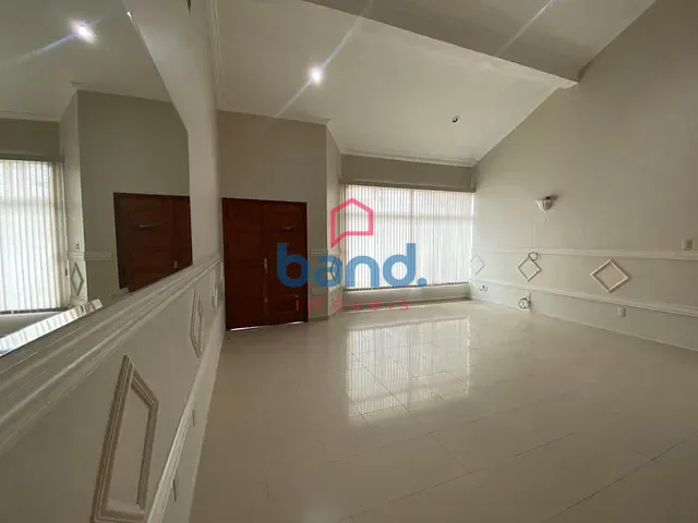 Casa 3 quartos e 3 banheiros, à venda, no bairro Parque Residencial Rafael Alcalá em Porto Feliz