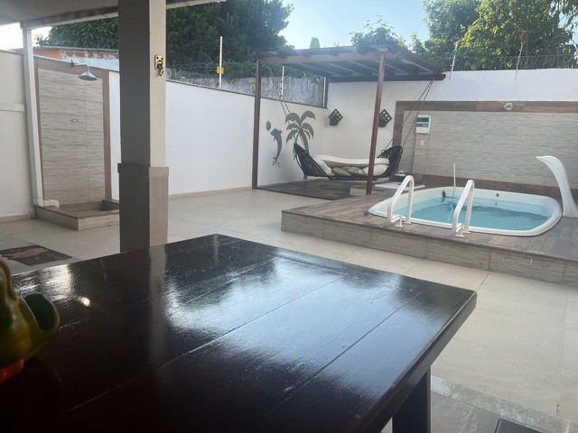 Casa com 192m² 3 quartos e 3 banheiros, à venda, no bairro Parque Rosário em Campos dos Goytacazes