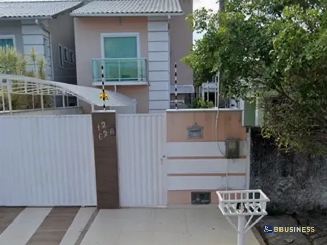Casa com 192m² 3 quartos e 3 banheiros, à venda, no bairro Parque Rosário em Campos dos Goytacazes