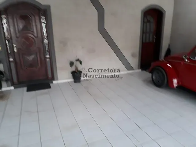 Casa com 188m² 3 quartos e 2 banheiros, à venda, no bairro Jardim Jacinto em Jacareí