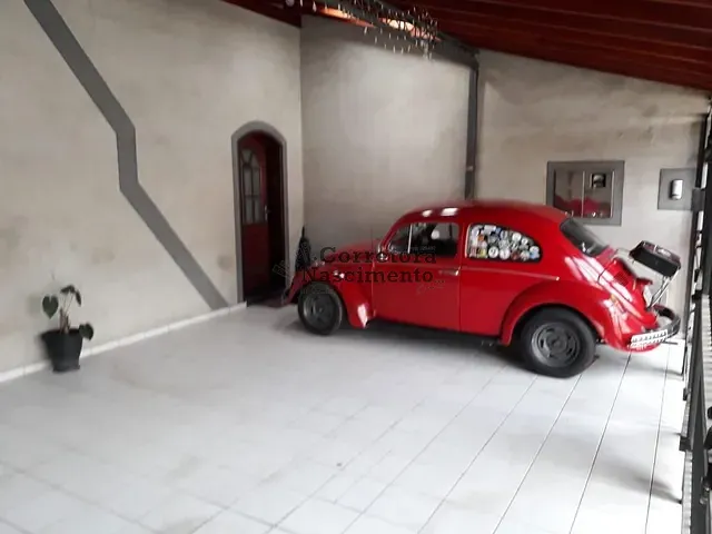 Casa com 188m² 3 quartos e 2 banheiros, à venda, no bairro Jardim Jacinto em Jacareí