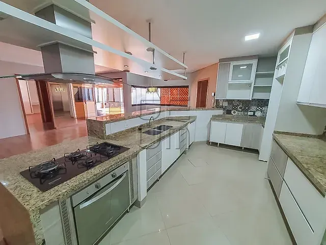 Casa com 399m² 3 quartos e 3 banheiros, à venda, no bairro Indusville em Londrina