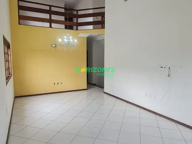 Casa com 262m² 4 quartos e 4 banheiros, à venda, no bairro Urbanova em São José dos Campos