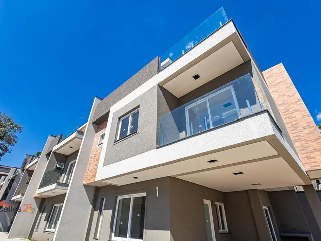 Casa 3 quartos e 3 banheiros, à venda, no bairro Pilarzinho em Curitiba