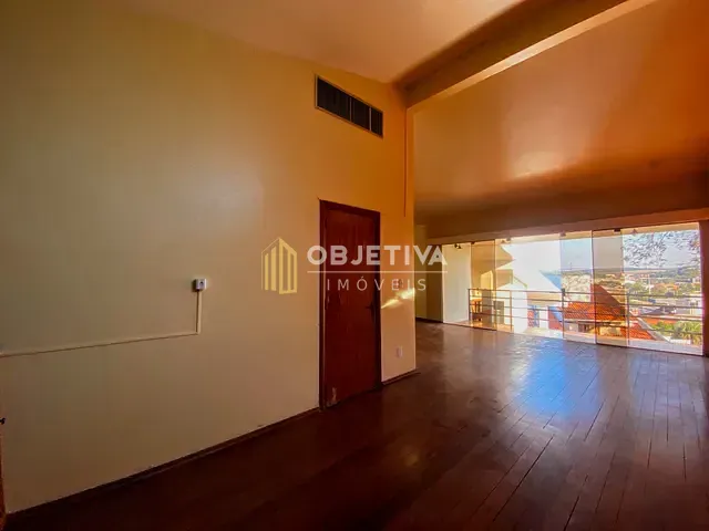 Casa com 1500m² 9 quartos e 5 banheiros, para alugar, no bairro Ouro Branco em Novo Hamburgo
