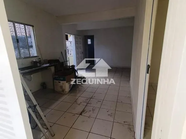Casa com 250m² 3 quartos e 4 banheiros, à venda, no bairro Jardim de Abril em Osasco