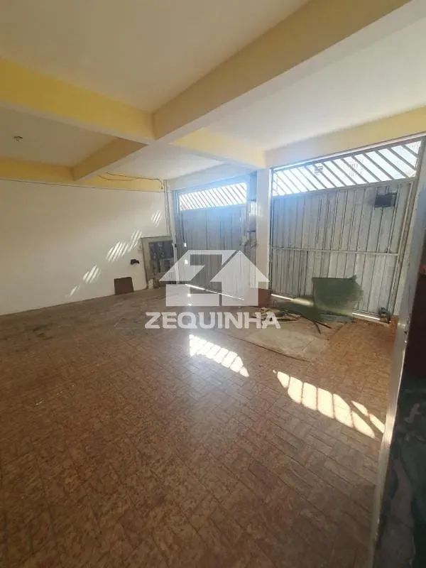 Casa, 3 quartos, 200 m² - Foto 2