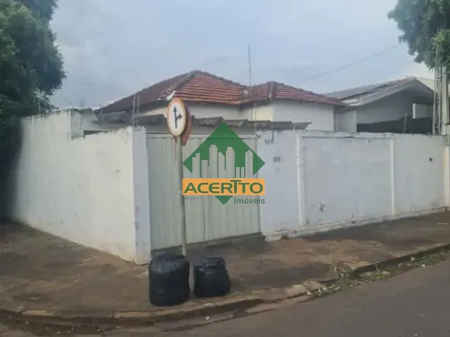 Casa com 223m² 2 quartos e 1 banheiro, à venda, no bairro Vila Carvalho em Araçatuba
