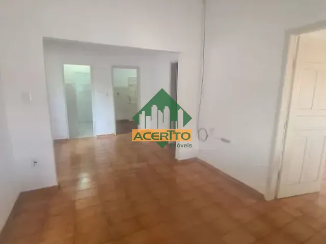 Casa com 223m² 2 quartos e 1 banheiro, à venda, no bairro Vila Carvalho em Araçatuba