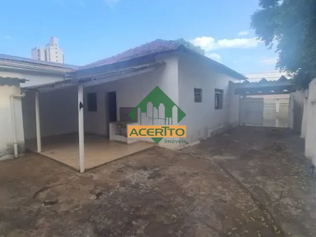 Casa com 223m² 2 quartos e 1 banheiro, à venda, no bairro Vila Carvalho em Araçatuba