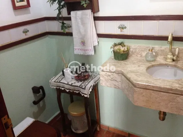 Casa com 390m² 4 quartos e 3 banheiros, à venda, no bairro Jardim Aruã em Campinas