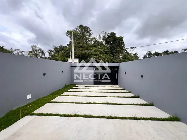 Casa com 180m² 3 quartos e 2 banheiros, à venda, no bairro Loteamento Rio Marinas em Caraguatatuba