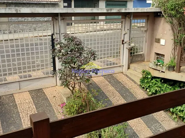 Casa com 370m² 4 quartos e 2 banheiros, à venda, no bairro Centro em Capivari