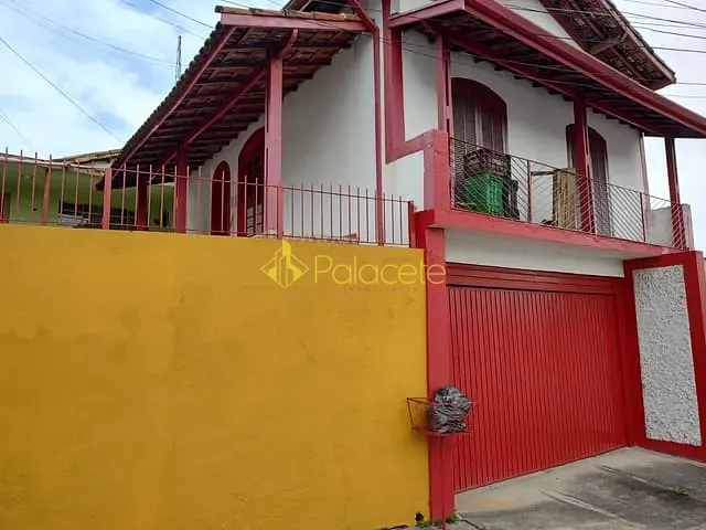 Casa com 340m² 1 quarto e 1 banheiro, à venda, no bairro Maria Áurea em Pindamonhangaba