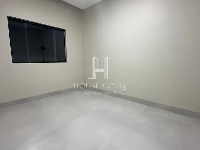 Casa com 295m² 3 quartos e 4 banheiros, à venda, no bairro Parque João Braz - Cidade Industrial em Goiânia
