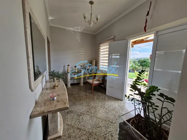 Casa com 1000m² 4 quartos e 4 banheiros, à venda, no bairro Marambaia em Vinhedo