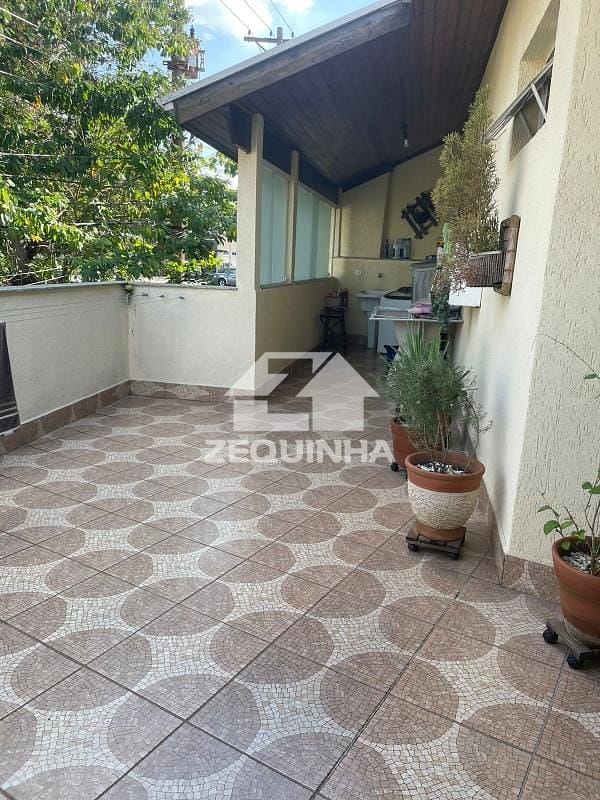 Casa para alugar com 2 quartos, 80m² - Foto 8
