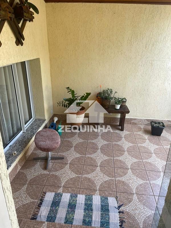 Casa para alugar com 2 quartos, 80m² - Foto 9