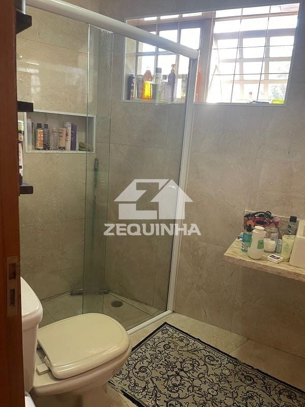 Casa para alugar com 2 quartos, 80m² - Foto 2