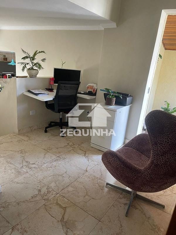 Casa para alugar com 2 quartos, 80m² - Foto 4