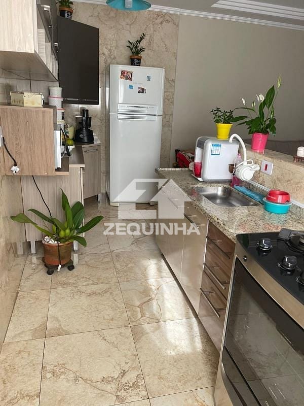 Casa para alugar com 2 quartos, 80m² - Foto 22