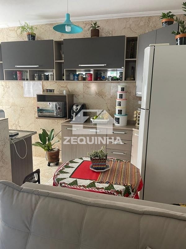 Casa para alugar com 2 quartos, 80m² - Foto 21
