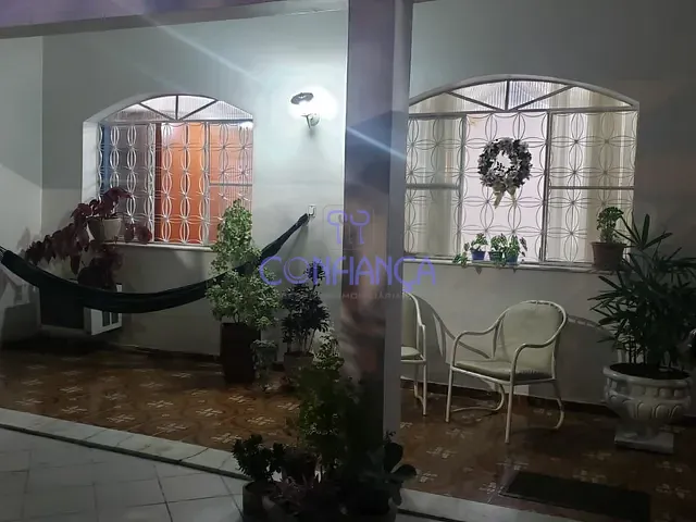 Casa 2 quartos e 1 banheiro, à venda, no bairro Campo Grande em Rio de Janeiro