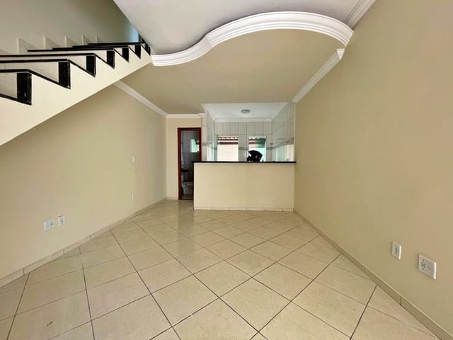 Foto do Casa - Casa geminada com entrada coletiva para locação com 2 quartos e uma vaga, Céu Azul, Belo Horizonte, MG | Deltalar Imóveis