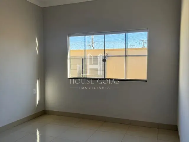 Casa com 199m² 3 quartos e 1 banheiro, à venda, no bairro Parque das Nações em Aparecida de Goiânia