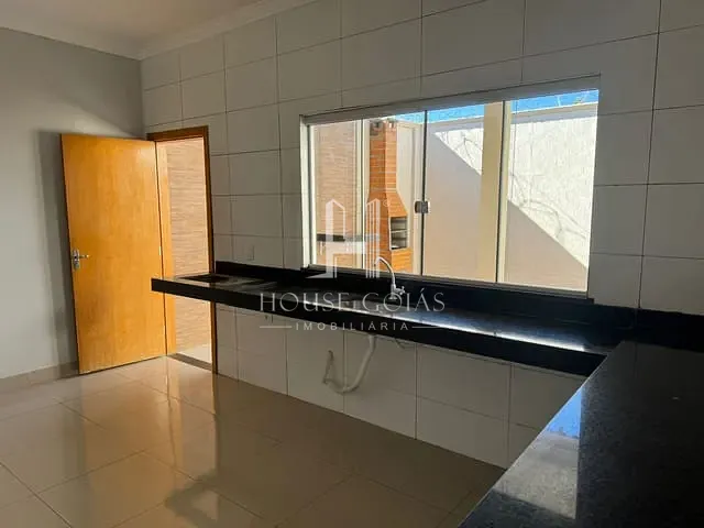 Casa com 199m² 3 quartos e 1 banheiro, à venda, no bairro Parque das Nações em Aparecida de Goiânia